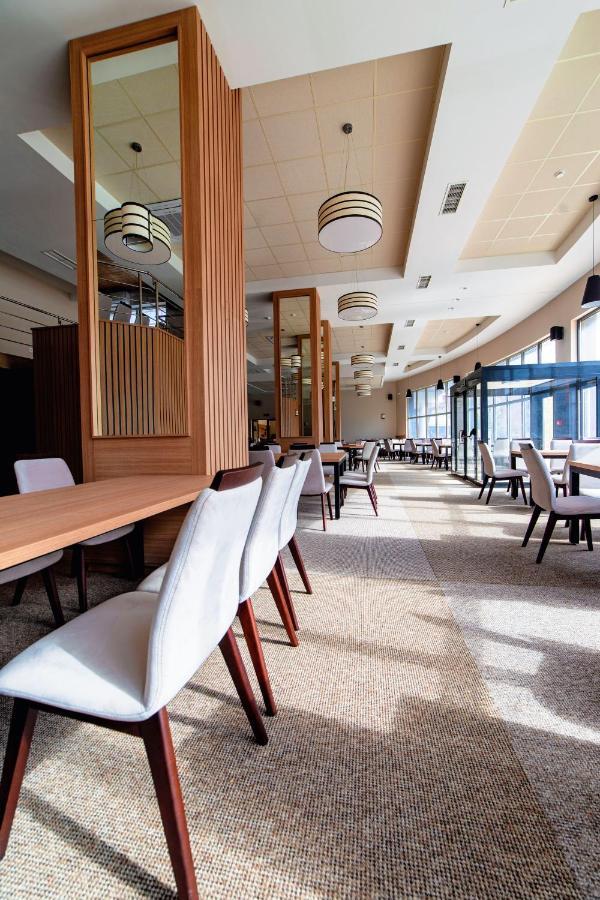 Hotel Verticalplus Хасково Экстерьер фото